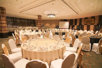 Century Park Hotel