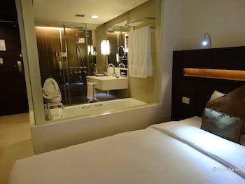 Century Park Hotel