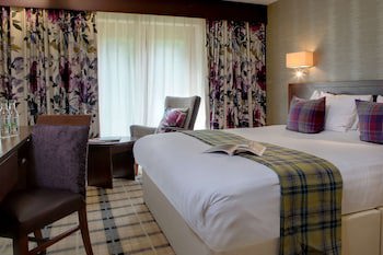 Best Western Plus Grim's Dyke Hotel