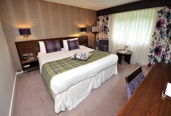 Best Western Plus Grim's Dyke Hotel