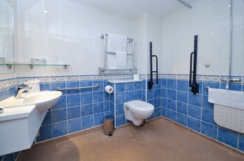 Best Western Plus Grim's Dyke Hotel
