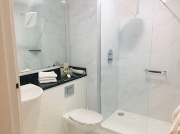 Falls Hotel & Spa