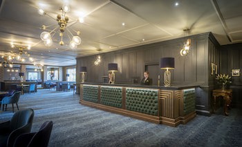 Falls Hotel & Spa