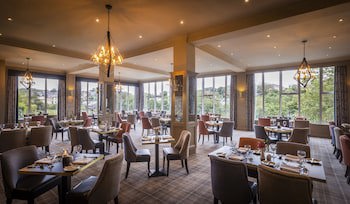 Falls Hotel & Spa