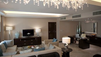 Crowne Plaza Dubai Deira, An Ihg Hotel
