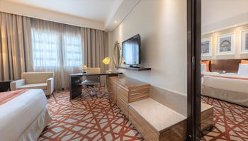 Crowne Plaza Dubai Deira, An Ihg Hotel