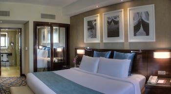 Crowne Plaza Dubai Deira, An Ihg Hotel