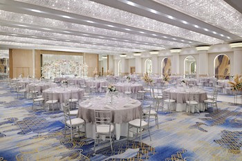 Crowne Plaza Dubai Deira, An Ihg Hotel