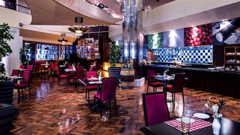 Crowne Plaza Dubai Deira, An Ihg Hotel