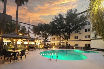 Courtyard By Marriott Monterrey Airport
