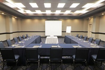 Courtyard By Marriott Monterrey Airport