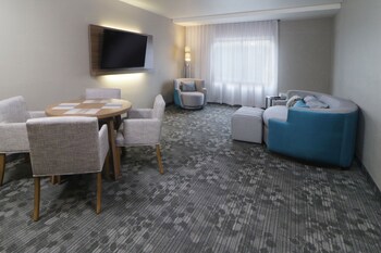 Courtyard By Marriott Monterrey Airport