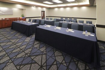 Courtyard By Marriott Monterrey Airport