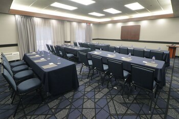 Courtyard By Marriott Monterrey Airport