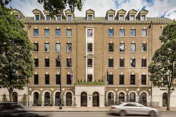 Como The Halkin