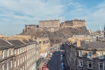 Doubletree By Hilton Edinburgh City Centre