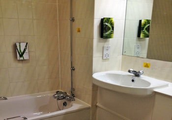 Casa Mere Manchester Airport, Knutsford, Sure Collection By Best Western