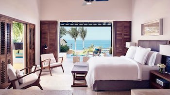 Four Seasons Resort Punta Mita