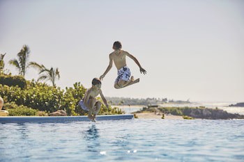 Four Seasons Resort Punta Mita