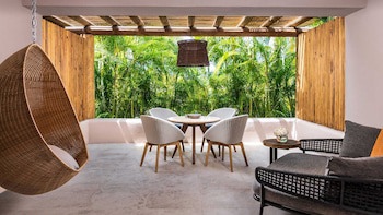 Four Seasons Resort Punta Mita