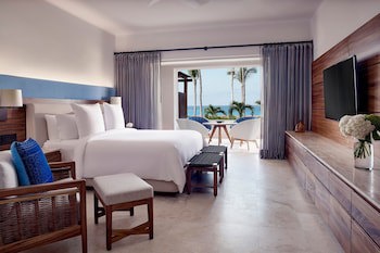 Four Seasons Resort Punta Mita