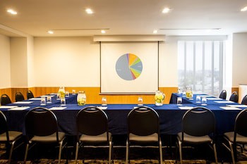 Fiesta Inn Tlalnepantla