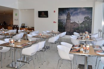 Fiesta Inn Tlalnepantla