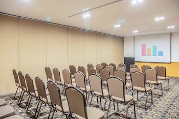 Fiesta Inn Monterrey La Fe