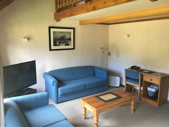 Alpine Lodge