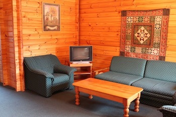 Alpine Lodge