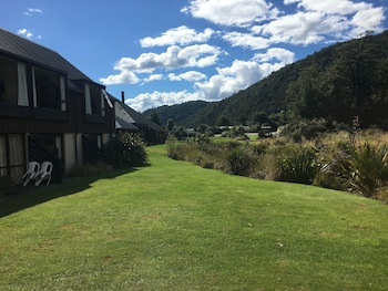 Alpine Lodge