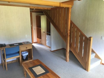 Alpine Lodge