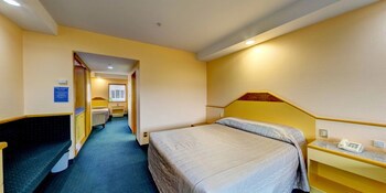 Distinction Luxmore Hotel
