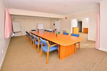 Allenby Park Hotel