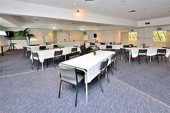 Allenby Park Hotel