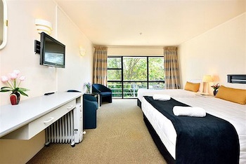 Allenby Park Hotel