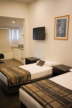 Alpers Lodge & Conference Centre
