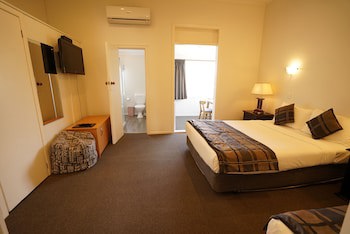 Alpers Lodge & Conference Centre