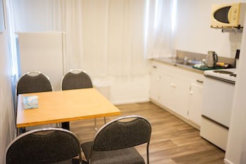 Alpers Lodge & Conference Centre