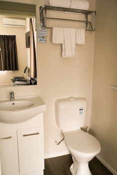 Alpers Lodge & Conference Centre