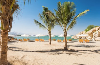 Crowne Plaza Muscat, An Ihg Hotel