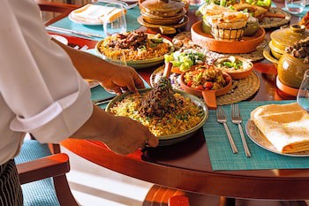Crowne Plaza Muscat, An Ihg Hotel