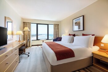 Crowne Plaza Muscat, An Ihg Hotel
