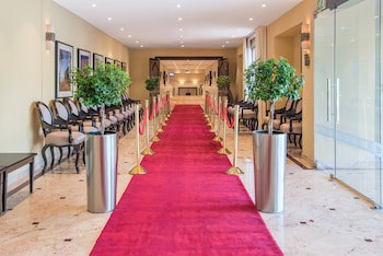 Crowne Plaza Muscat, An Ihg Hotel
