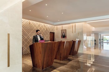Crowne Plaza Muscat, An Ihg Hotel