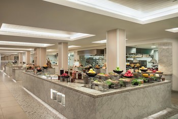 Crowne Plaza Muscat, An Ihg Hotel