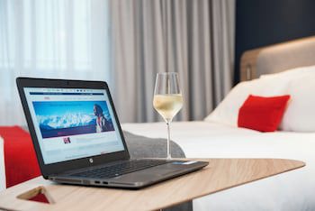 Holiday Inn Express Glasgow Airport, An Ihg Hotel