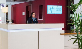 Holiday Inn Express Glasgow Airport, An Ihg Hotel