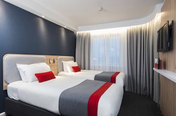 Holiday Inn Express Glasgow Airport, An Ihg Hotel