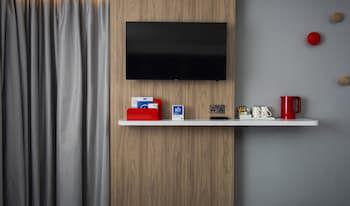Holiday Inn Express Glasgow Airport, An Ihg Hotel